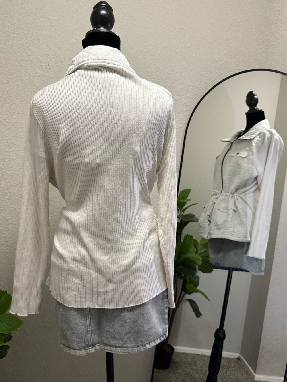 Onque Casuals Women's White Quilted Utility Jacket - Picture 4 of 5